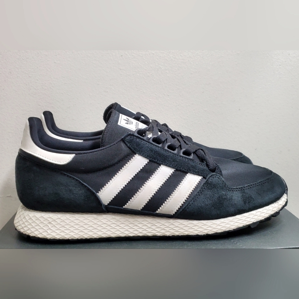 Adidas Forest Grove "Core Black" size 11